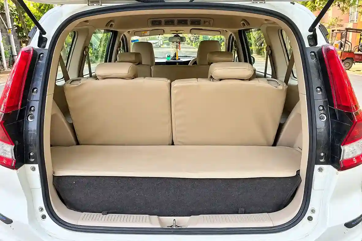 Ertiga photo 4