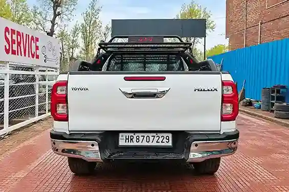 Toyota Hilux photo 5
