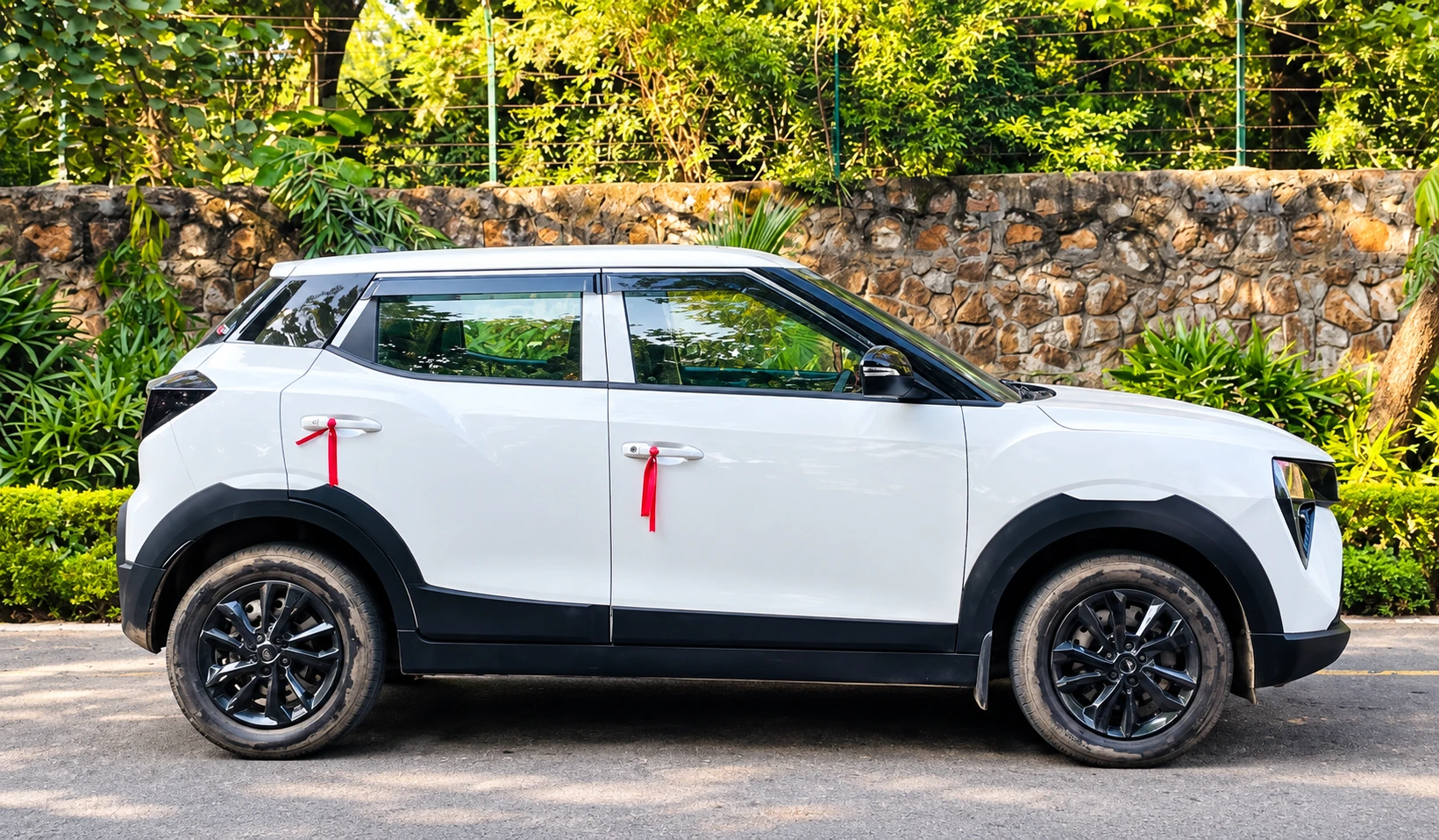 XUV 300 photo 4