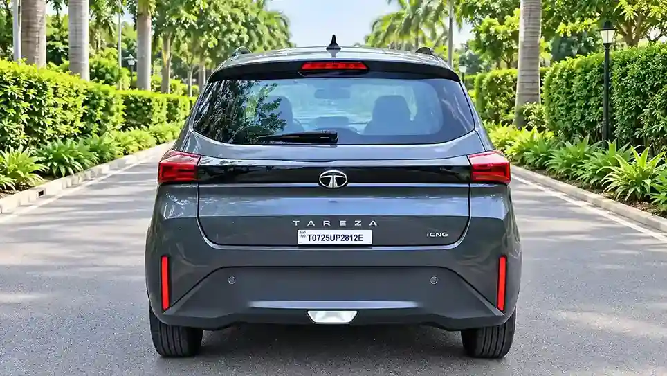 Tiago CNG photo 2